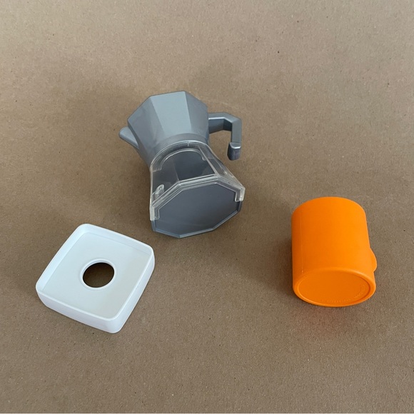 3 Fisher-Price Laugh & Learn 3-in-1 On-the-Go Camper parts - Picture 5 of 9